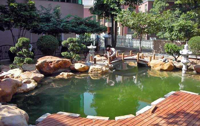 仿真假山水池如何調節