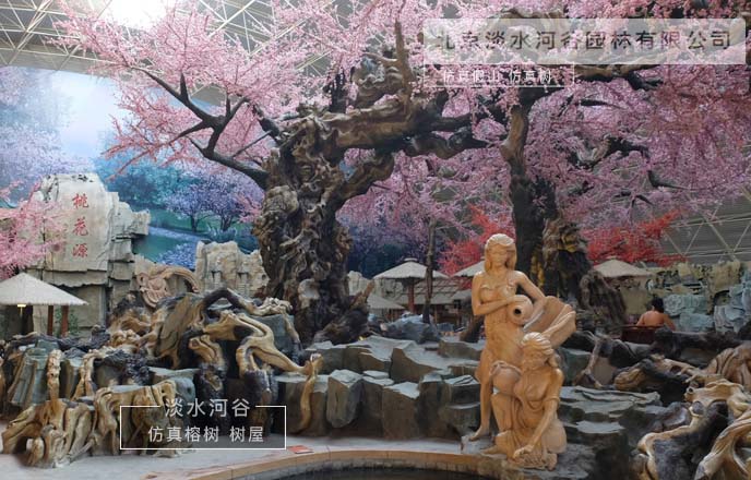 北京淡水河谷仿真樹(shù)展現(xiàn)出高超的工藝水平和欣賞價(jià)值