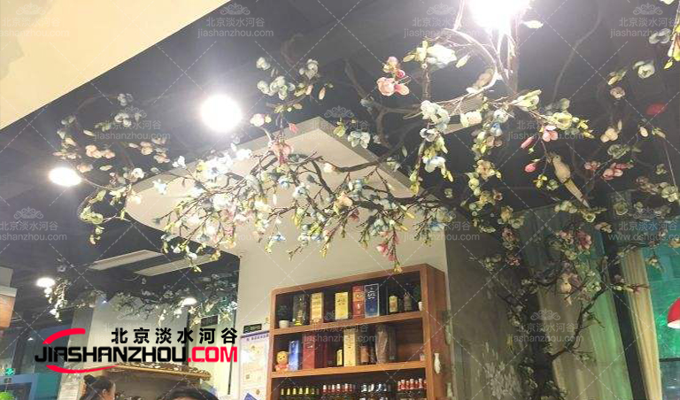 每春季能看到的孤勇優(yōu)雅仿真樹玉蘭樹原產(chǎn)北美現(xiàn)世界各地基本分布