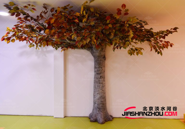 如何仔細(xì)拆箱和布置網(wǎng)購(gòu)的人造仿真樹以使您獲得接近自然的效果