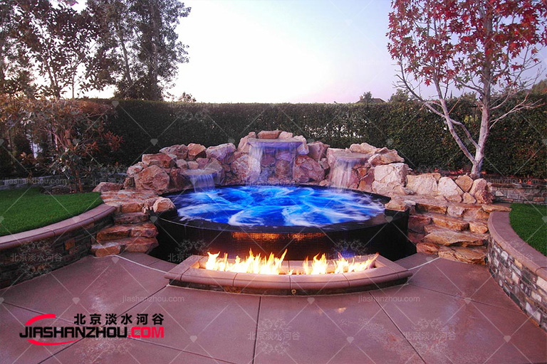 學習天港禧悅酒店是如何定制安全有效塑石假山防火防熱的