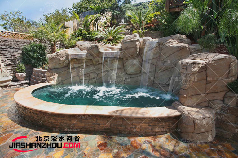 塑石假山對杭州三宿酒店環(huán)境的加分得到越來越多顧客的認(rèn)可