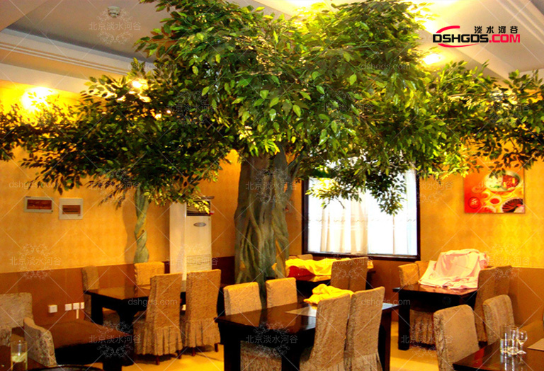 室內(nèi)假樹造型裝飾已經(jīng)做了很多年了