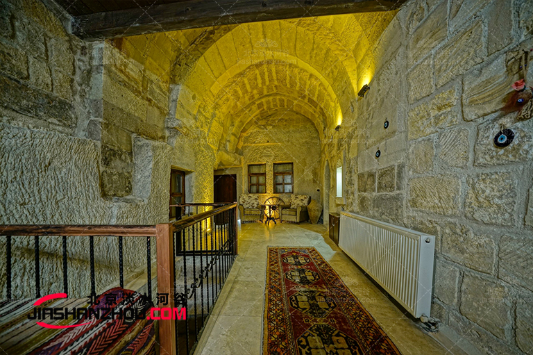 心設計的美山洞式民宿一定要試一試