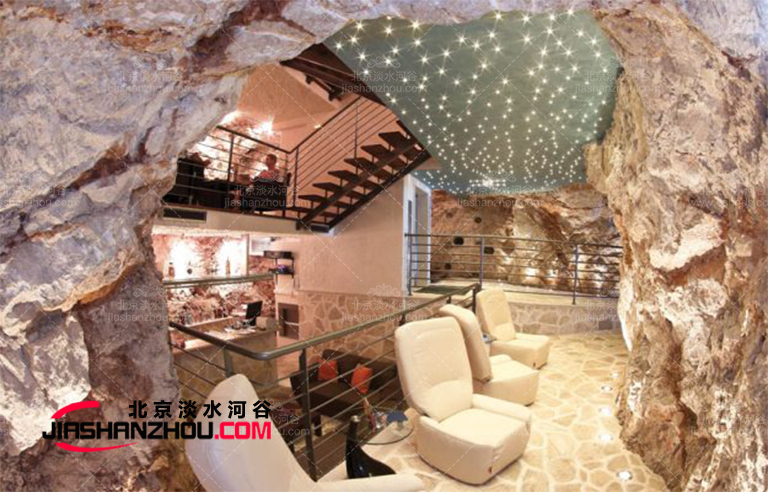 窯洞酒店和五星級酒店相比哪個比較好