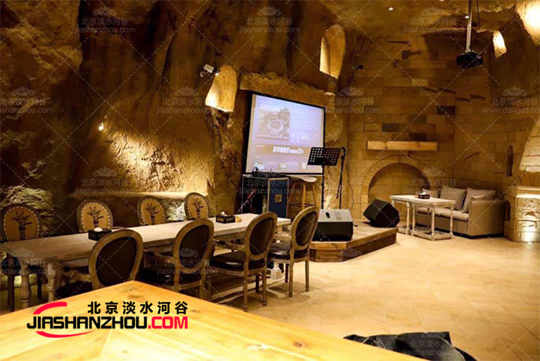 類似上海坑洞酒店的全球名的窯洞旅館