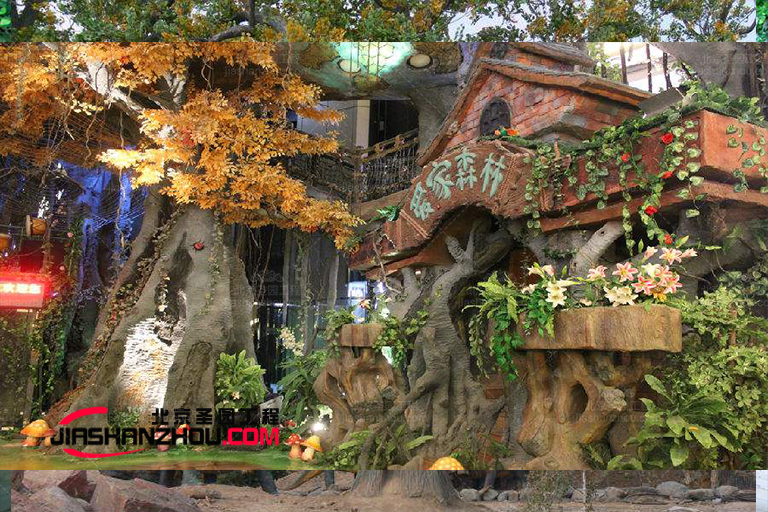 仿真樹美化計劃為您的院子內外增添色彩和質感