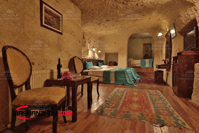 在杭州市中心挖洞宮這家超大超豪華人造巖洞民宿火了