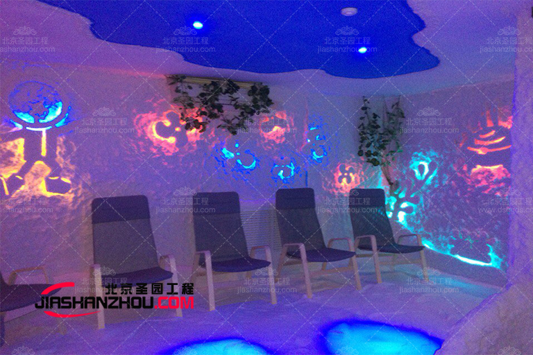 仿真鹽洞酒店設(shè)計大膽混合了不同顏色 圖案以及紋理