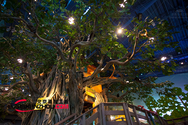 人造仿真樹也能很好地反映大自然的美麗