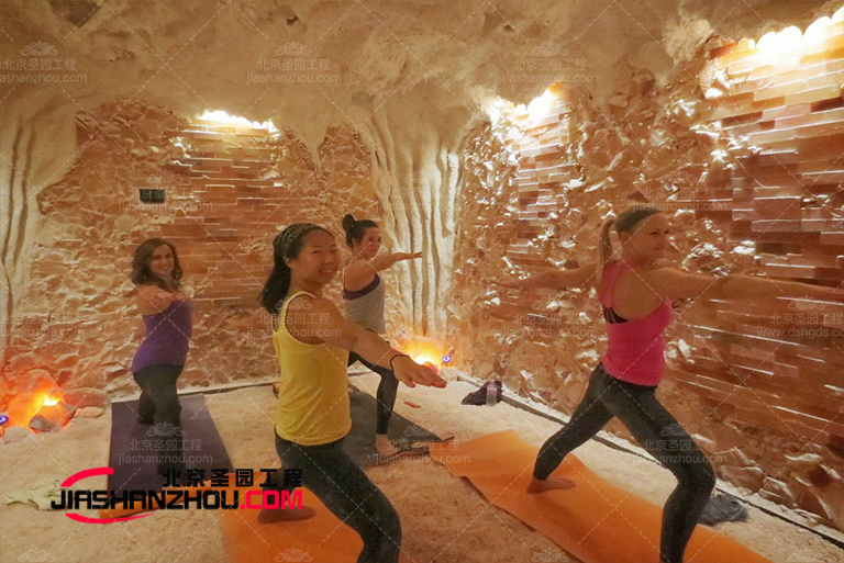 不需太多配飾或裝飾品也可擁有華麗的鹽洞汗蒸鹽療房