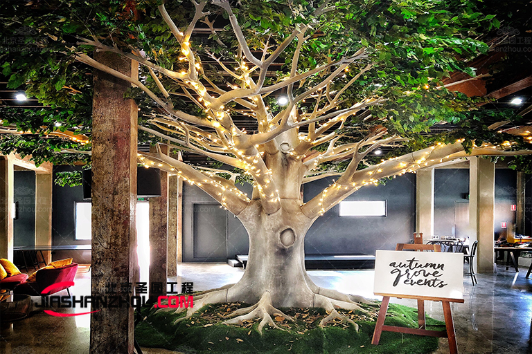 人工仿真樹讓任何房間都像東南亞一樣充滿熱情