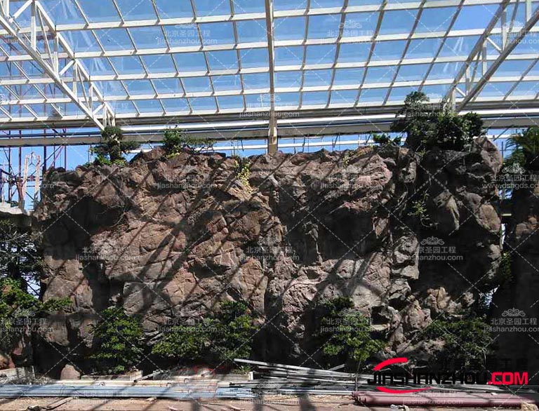 塑石假山有著借景手法具有的造景基本功能也是多方面的