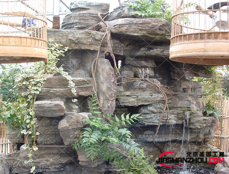 塑石假山為園林公園創(chuàng)造天人合一的自然景觀
