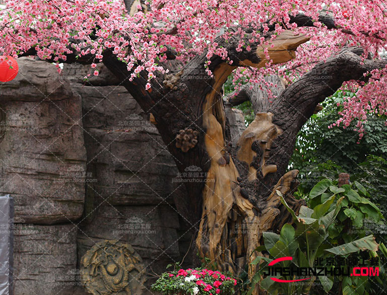 仿真樹在社會上有著很多的優(yōu)勢但是仿真樹也有一些缺點(diǎn)的