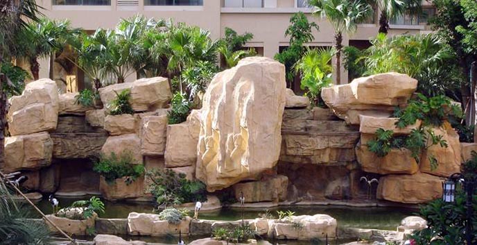 山東淄博仿真假山?雕塑 專業(yè)廠家 很高興為您服務(wù)