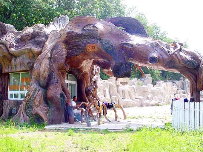 仿真樹大門制作.jpg 仿真樹大門