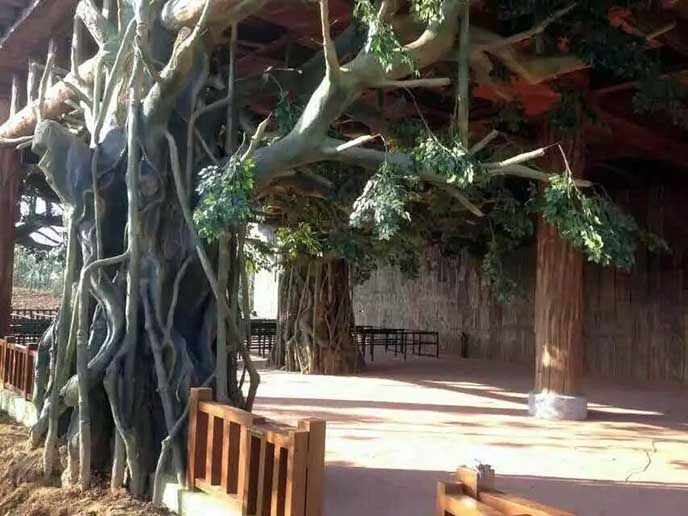 仿真榕樹.jpg 仿真榕樹