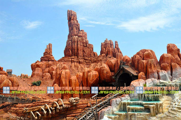 水泥假山.jpg 水泥假山