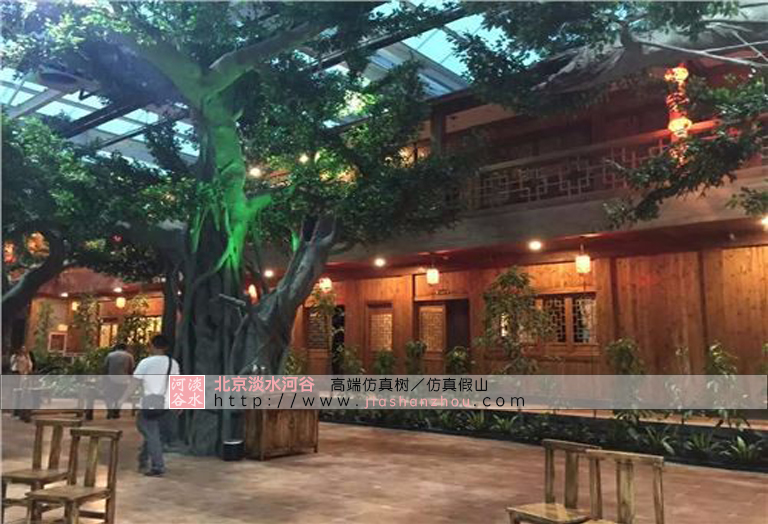 飯店假樹.jpg 飯店假樹