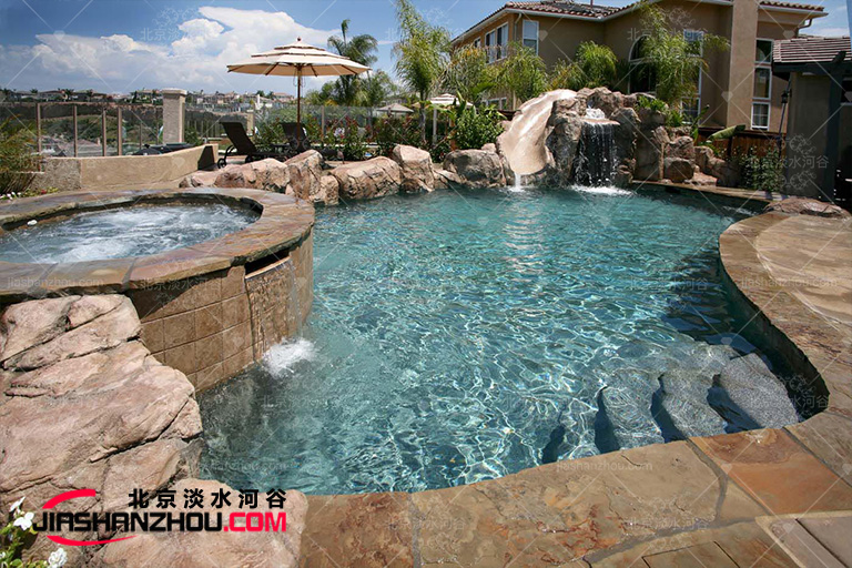 塑石假山.jpg 塑石假山