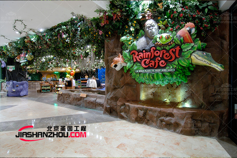 仿真樹大門.jpg 仿真樹大門.jpg