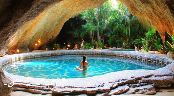 玻璃鋼假山.jpeg 玻璃鋼假山