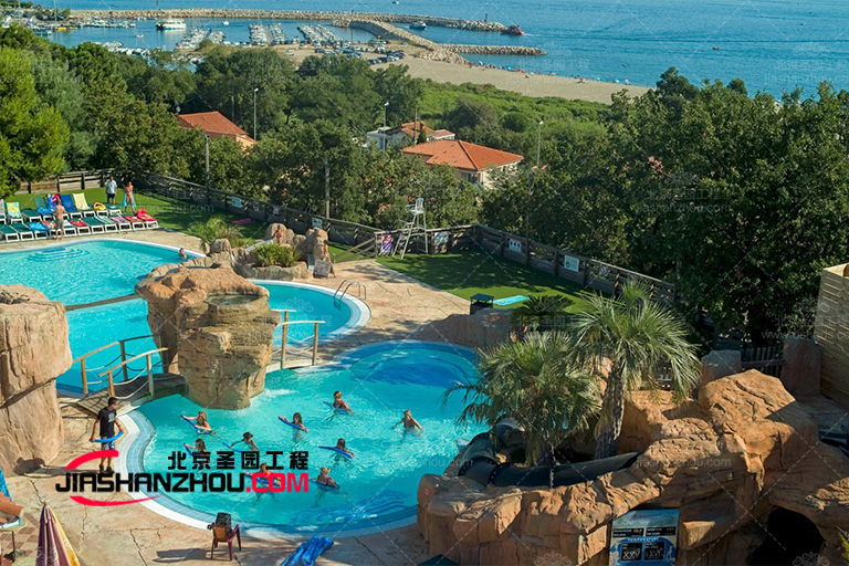 水泥假山.jpg 水泥假山